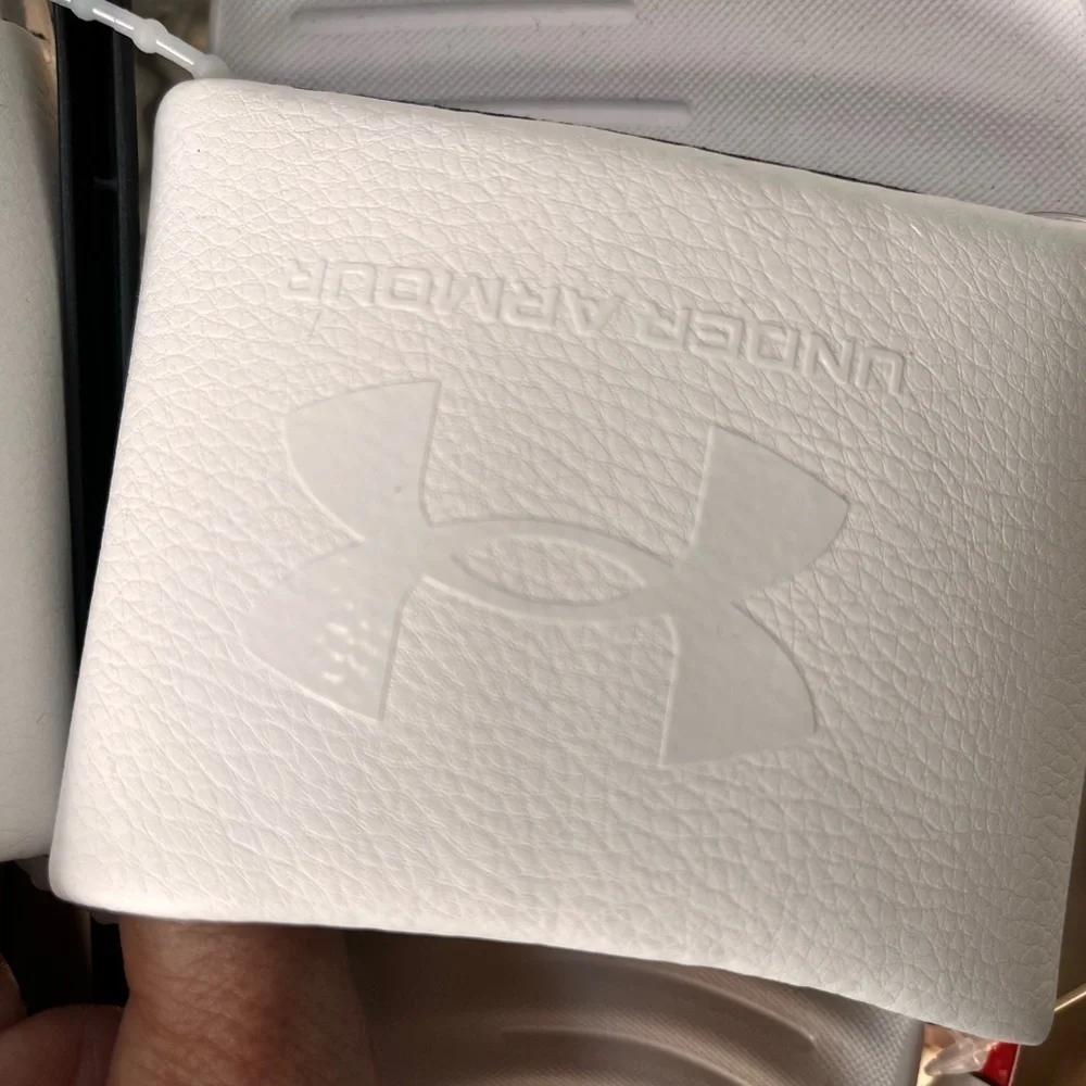UNDER ARMOUR SLIDES